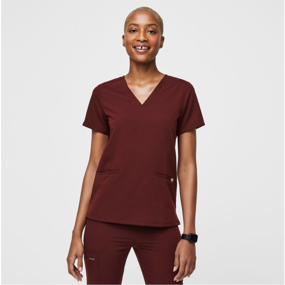 NWT FIGS Casma 3 pocket Scrub Top Womens XXL Burgundy